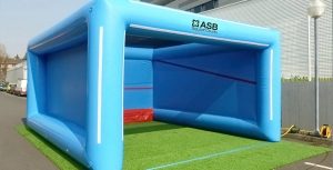 Inflatable mini squash court